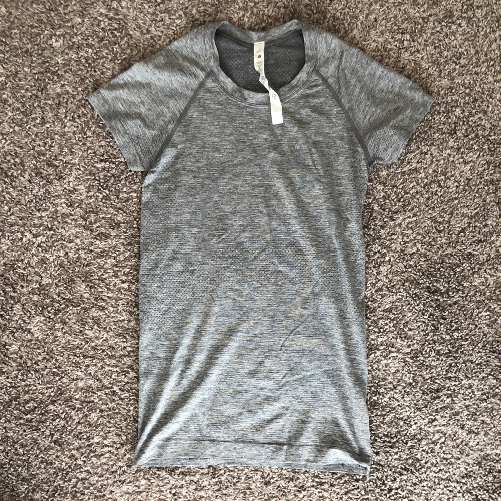 Short sleeve shirt